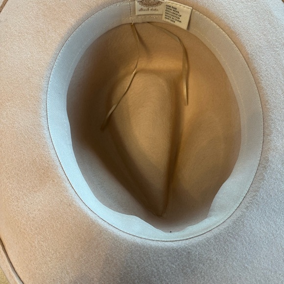 One size Altar’d state Hat - Picture 5 of 5